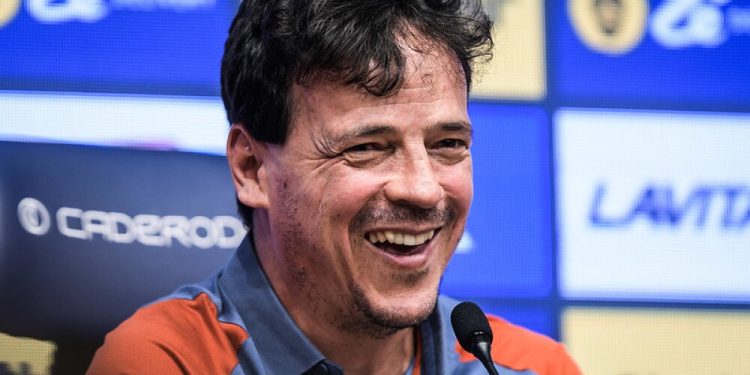 Finalmente! Vasco anuncia novo treinador e empolga torcida