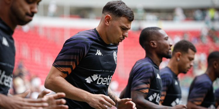 Vasco perde por 1 a 0 para o Palmeiras e flerta com o Z4