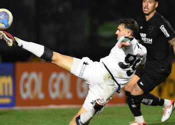 Vegetti convive com jejum que atrapalha rendimento do Vasco