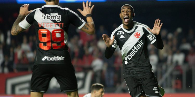 Rayan, cria do Vasco