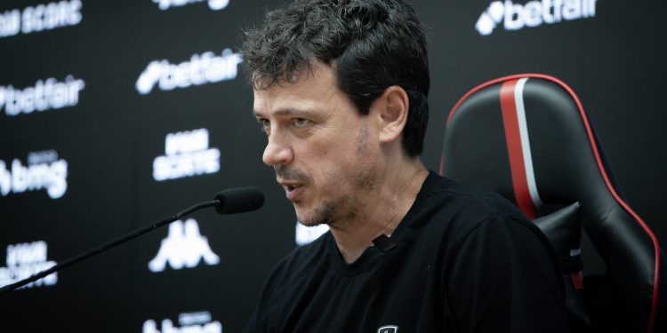 Mesmo após a vitória convincente por 3 a 1 sobre o São Paulo, fora de casa, o Vasco da Gama segue em movimento no mercado da bola.