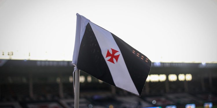 Craque do Vasco inaugura projeto social grandioso no Rio de Janeiro