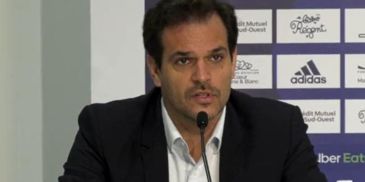 Vasco faz proposta por atacante campeão na europa