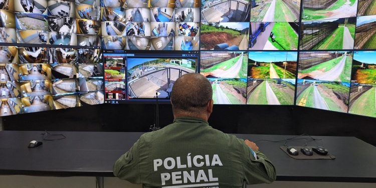 Ex-Vasco deixa a prisão após seis meses detido