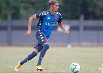 “Não queria ter saído do Vasco”, diz Arthur Sales, hoje no futebol africano