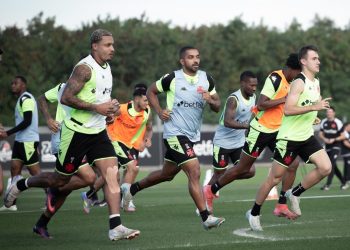 Vasco ganha dois reforços caseiros importantes para o restante da temporada