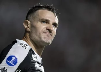 Vegetti, artilheiro do Vasco