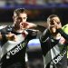 Vegetti e Coutinho comemoram gol do Vasco