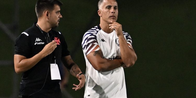 Felipe é coordenador-técnico do Vasco