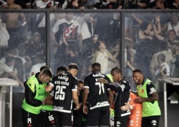 Emergência no Vasco! Diniz improvisa antes de decisão