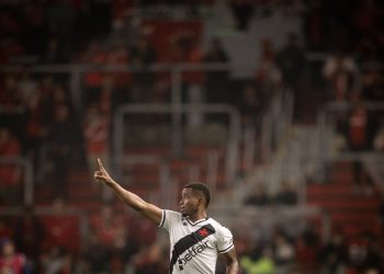 Com novidades, confira os relacionados do Vasco contra o CSA