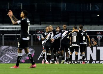 Vasco aplica maior goleada como visitante da sua história no Brasileirão