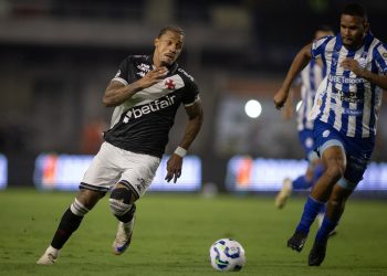 Confira a provável escalação do Vasco contra o CSA
