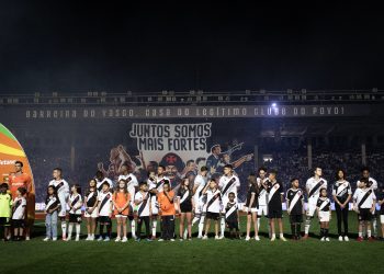 Titular encaminha saída do Vasco