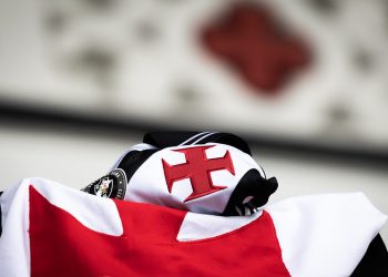 Vasco acelera chegada de reforços e quer Andrés Gómez à disposição contra o Santos