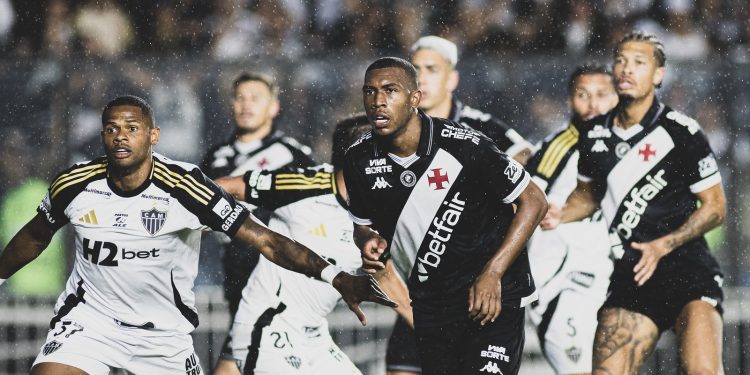 Vasco: Rayan desperta interesse de gigantes do futebol árabe
