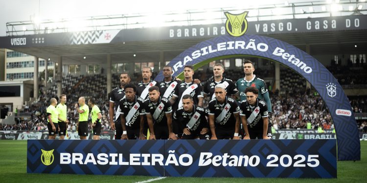 Titular do Vasco volta a ser especulado no Milan