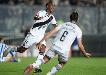 Rayan se destaca e assume artilharia do Vasco na Copa do Brasil 2025