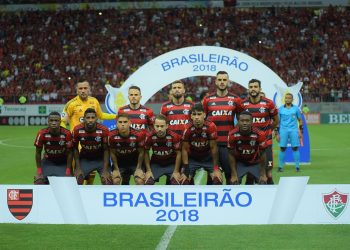 Vasco sofre baque: negociação por ex-rival é suspensa após zagueiro se lesionar na Turquia