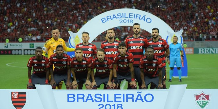 Vasco sofre baque: negociação por ex-rival é suspensa após zagueiro se lesionar na Turquia