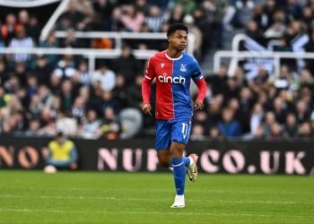 Vasco encaminha acerto com Matheus França e discute salário milionário