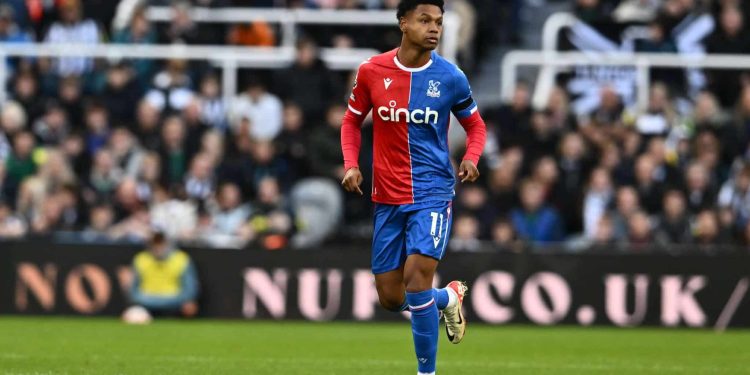 Vasco encaminha acerto com Matheus França e discute salário milionário