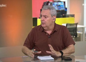 Gilmar Ferreira critica duramente Fernando Diniz após empate do Vasco: “Tinha que ser multado”