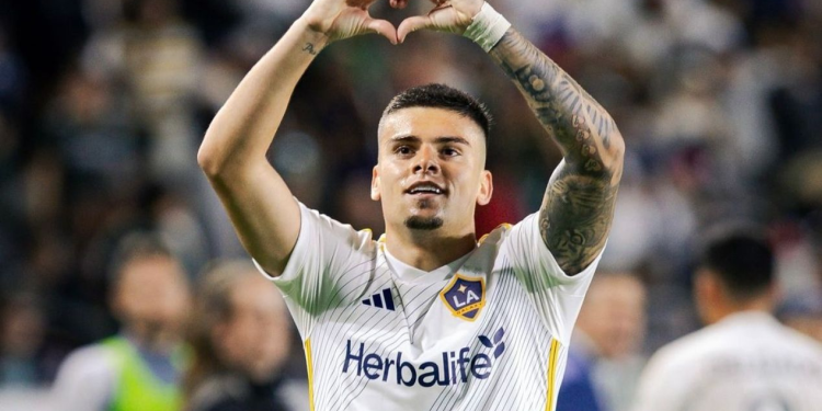 Gabriel Pec, ex-Vasco, joga hoje no Los Angeles Galaxy.