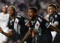 Barros e Jair, volantes do Vasco