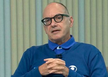 Jornalista viraliza ao comentar sobre Vasco x CSA: "Vai ser um inferno"