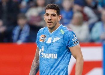 Nino teria avançado com o Vasco