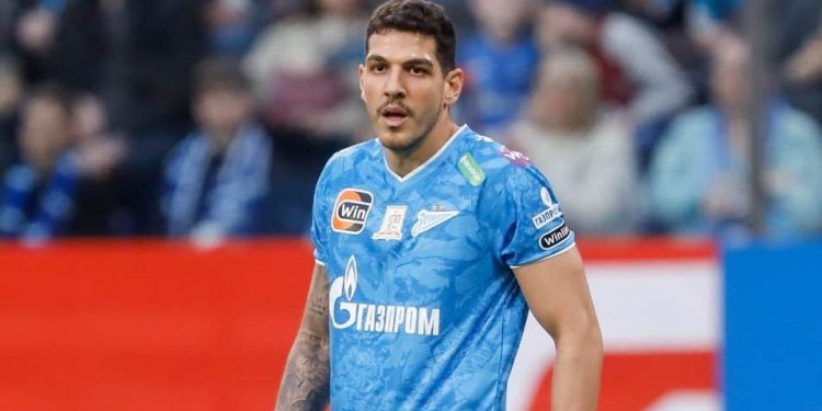 Nino teria avançado com o Vasco