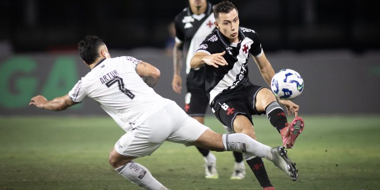 Piton vira arma do Vasco na Copa do Brasil e alcança marca especial contra o Botafogo