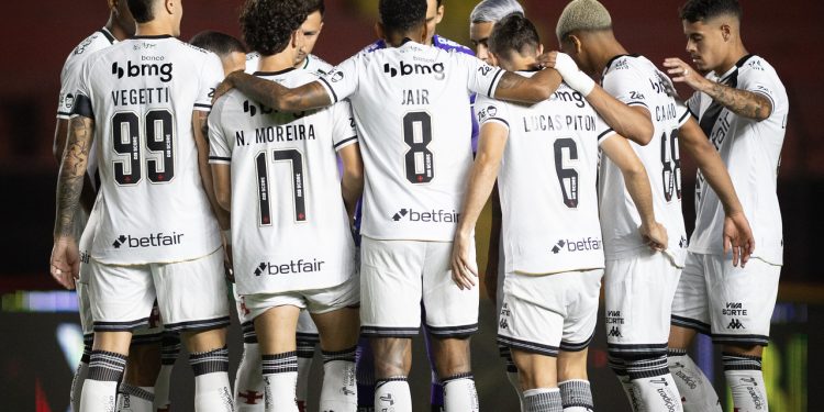 Reforços do Vasco vão jogar no clássico contra o Botafogo? Entenda