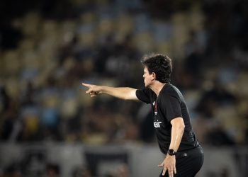 CBF escala árbitro polêmico para partida do Vasco