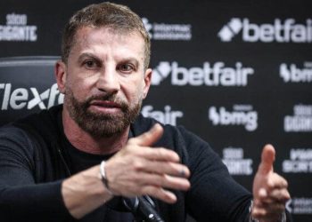 Vasco quer pegar empréstimo milionário; confira valor