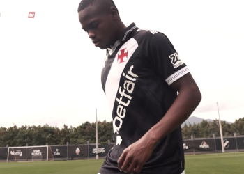 Andrés Gómez brilha com 2 assistências em 3 jogos pelo Vasco