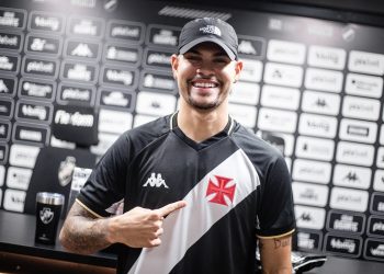 Bruno Guimarães é muito Vasco.