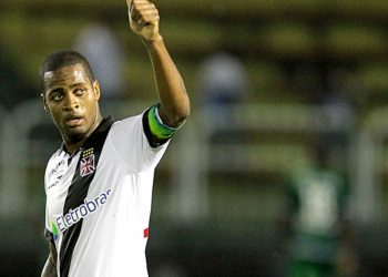 Dedé volta a defender as cores do Vasco em modalidade