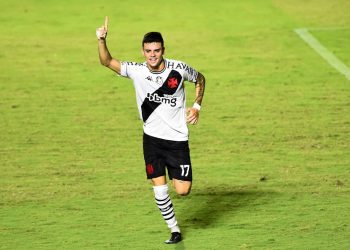 Clube europeu tenta contratar Gabriel Pec, ex-Vasco