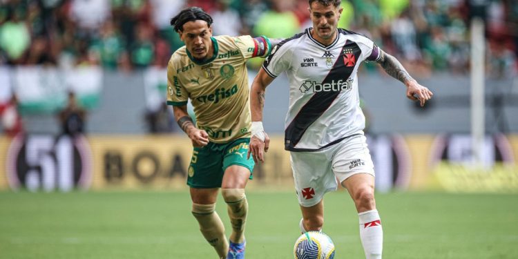 Vegetti busca fim de jejum e tenta marcar contra o Palmeiras pela primeira vez com a camisa do Vasco