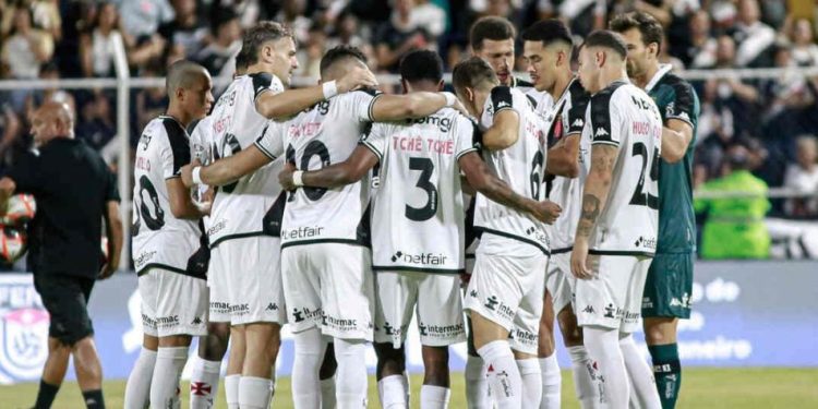 Vasco tenta superar retrospecto ruim em clássicos para avançar na Copa do Brasil