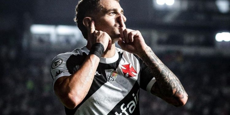 Vasco: Entenda por que Vegetti deixou o campo mais cedo contra o Cruzeiro