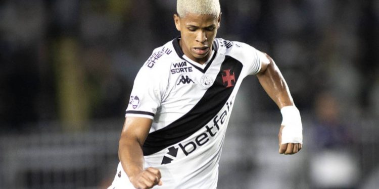 Vasco recusa oferta de 2 milhões de euros do Metalist-UCR por Cauan Barros