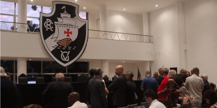 Credores detonam proposta do Vasco e SAF: pagamento pode demorar quase duas décadas