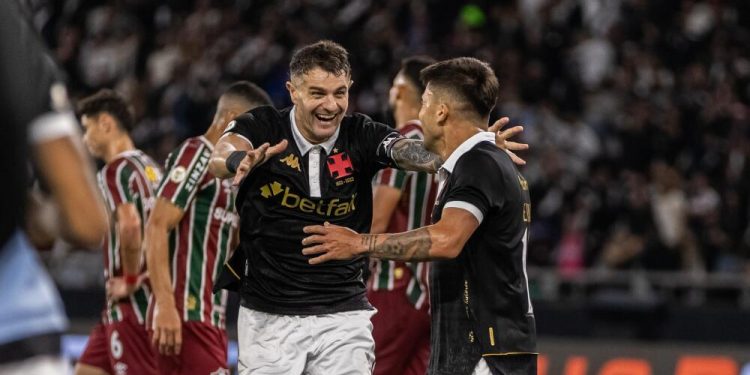 CBF confirma datas e horários dos próximos jogos do Vasco no Brasileirão, incluindo clássico contra o Fluminense no Maracanã.