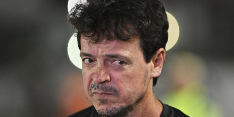 Veja as chances de rebaixamento do Vasco após tropeço em casa