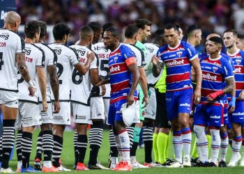 Com novidades, confira a provável escalação do Vasco contra o Fortaleza
