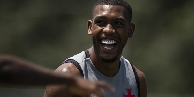 ATENÇÃO! Vasco inicia negociações para renovar contrato de Rayan, confira