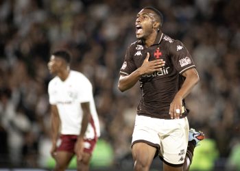 Vasco: Rayan jogará contra o São Paulo?